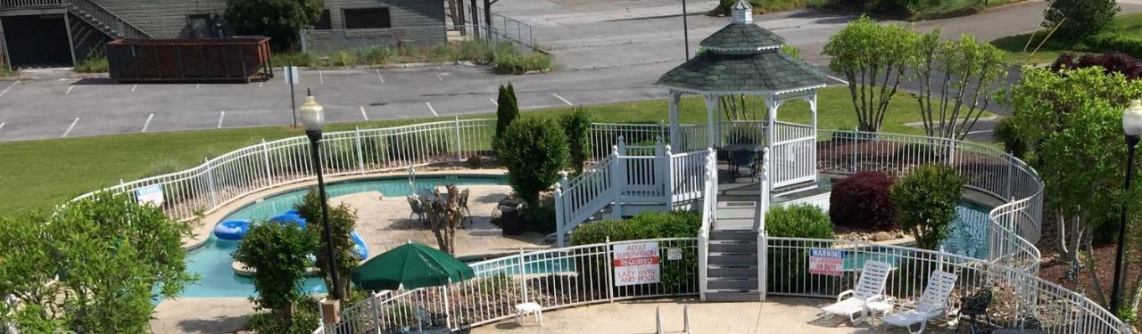 Clarion Inn Willow River Sevierville Exterior photo