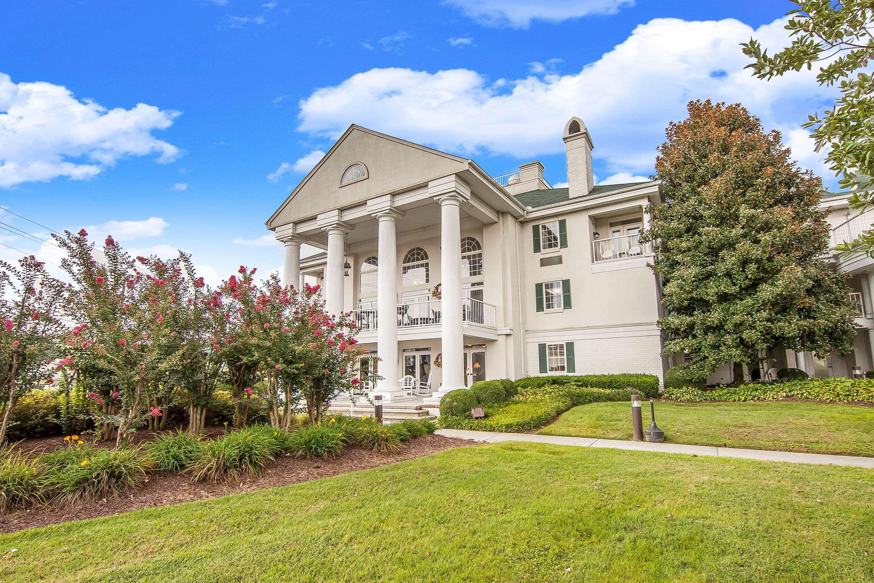 Clarion Inn Willow River Sevierville Exterior photo
